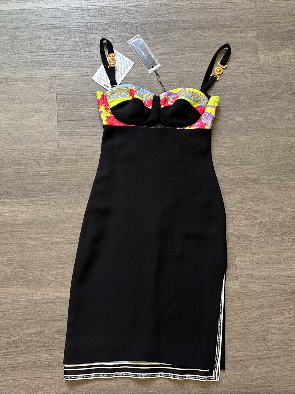 Versace Printed Twill Silk Crepe de Chine Acid Print - Picture 4 of 12